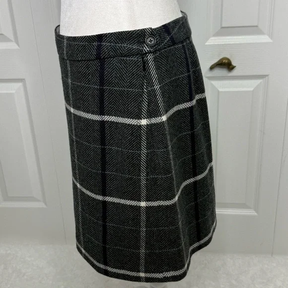 Brooks Brothers Wool Plaid Pencil Skirt Women’s Size 10 Gray 
 Plaid - Picture 9 of 9